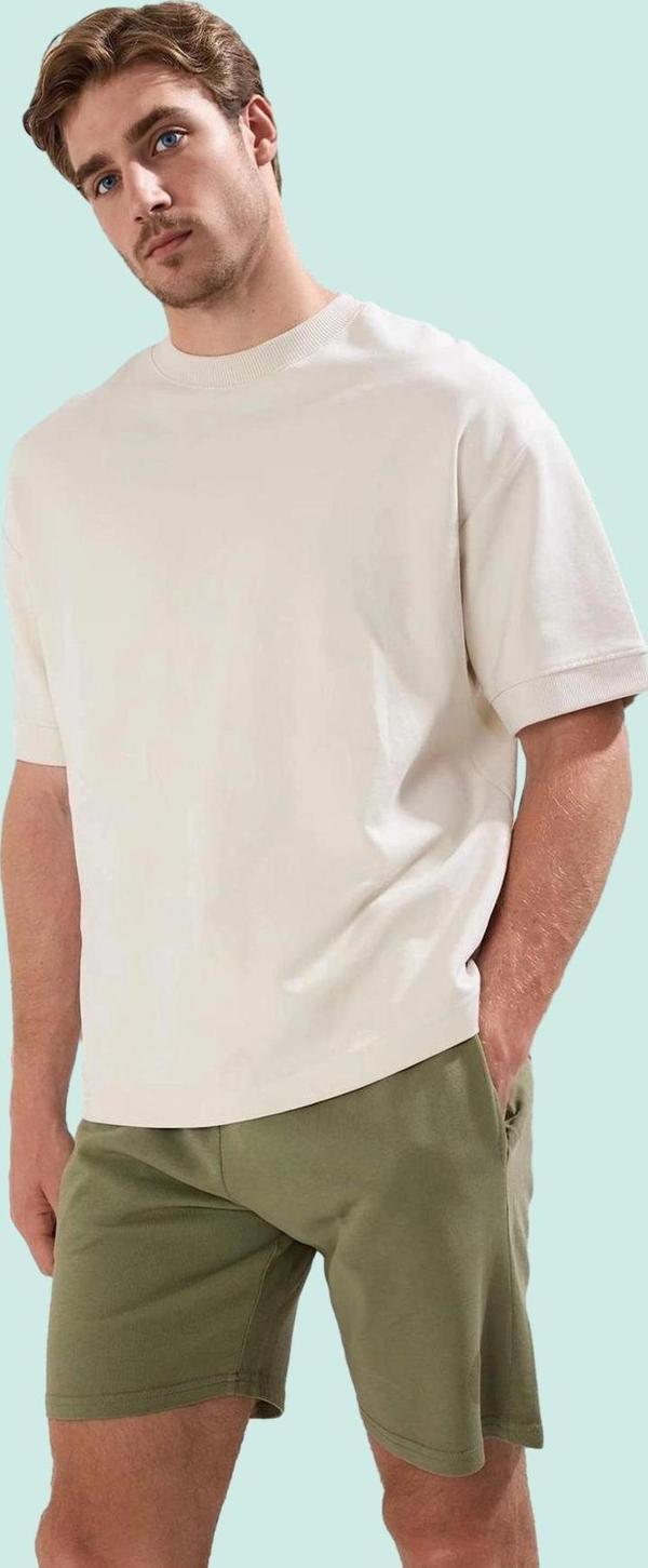 Erkek Oversize Geniş Kesim Kısa Şort Süprem Dokuma Rahat Günlük Yaz Aylarının Vazgeçilmezi - Image 1