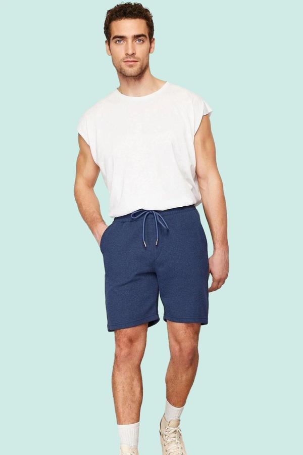 Erkek Kısa Boy Normal Bel Geniş Paça Örme Şort Rahat Günlük Stil Yaz Aylarının Vazgeçilmezi - Image 1