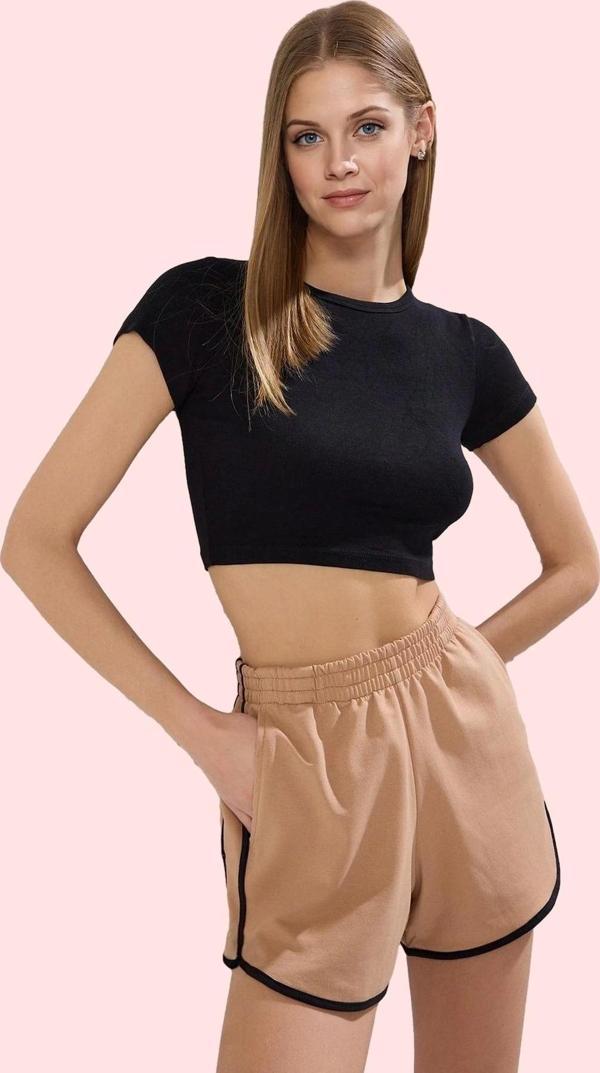 Kadın Kısa Örme Şort Yüksek Bel Straight Kalıp Renk Günlük Kullanım Yaz Aylarının Vazgeçilmezi - Image 1