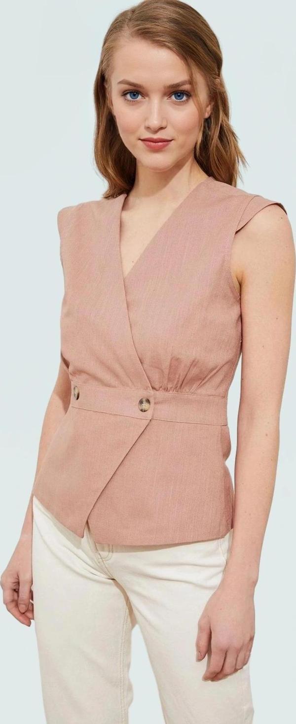 Pamuklu Keten Görünümlü Bluz; V Yaka Düğmeli Kolsuz Fitted Kalıp Özel Tasarım Özenle Seçilmiş - Image 1