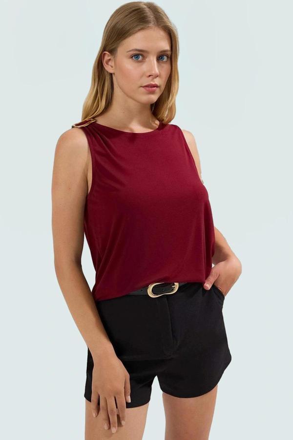 Aksesuar Detaylı Kolsuz Örme Bluz Fitted Sandy Dokuma Günlük Stil Mükemmel Uyum - Image 1
