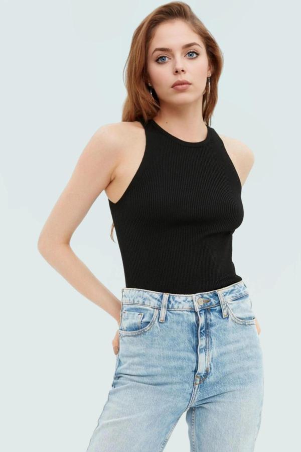 Rahat Yazlık Bluz Viskoz Triko Bisiklet Yaka Fitted Kalıp Kolsuz Premium Kalite - Image 1