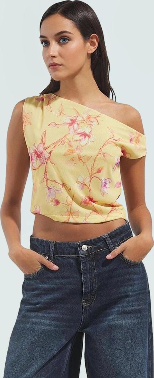 Fitted Kalıp 100 Polyester Bluz Asimetrik Yaka Kısa Kol Yazlık Özenle Seçilmiş Uzun Ömürlü - Image 1