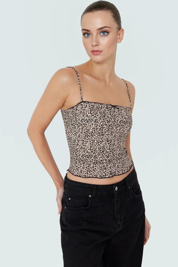 Kadın Yazlık Crop Bluz Örme Kumaş Leopar Desenli Fitted Günlük Kullanım İçin Premium Kalite - Image 1