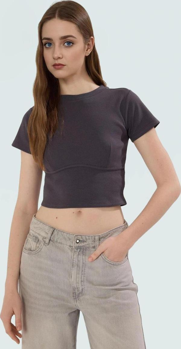 Rahat Pamuklu Kaşkorse Crop Bluz Bisiklet Yaka Kısa Kol Yazlık Ve Şık - Image 1