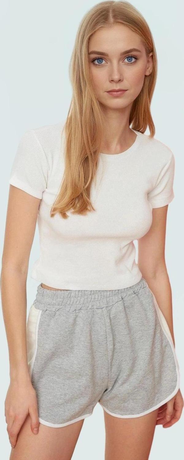 Fitted Crop Bluz Esnek Örme Bisiklet Yaka Rahat Yazlık Özel Tasarım Zarifane - Image 1