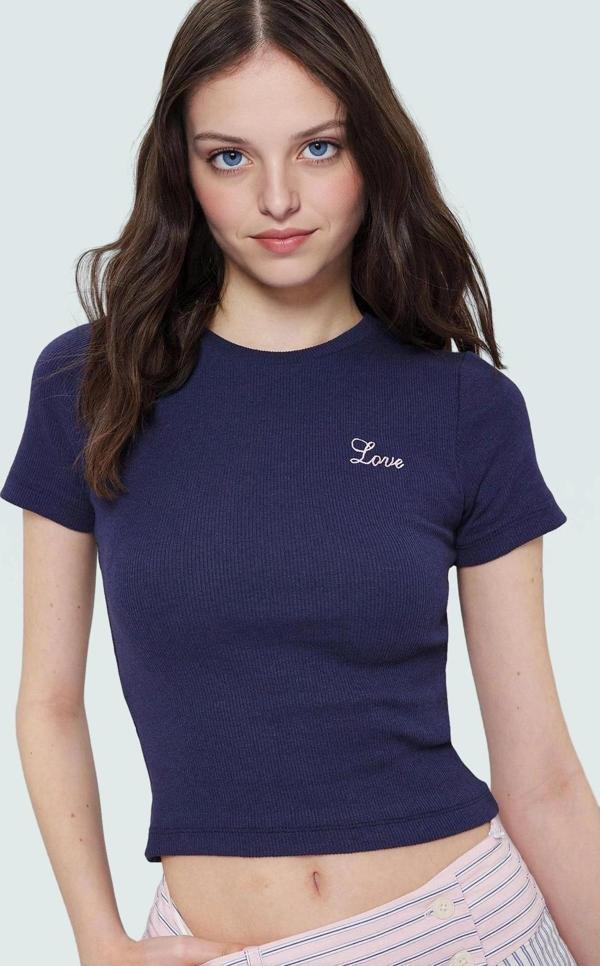 Rahat Şık Örme Bluz Bisiklet Yaka Kısa Kol Fitted Kalıp Premium Kalite Kaliteli İşçilik - Image 1