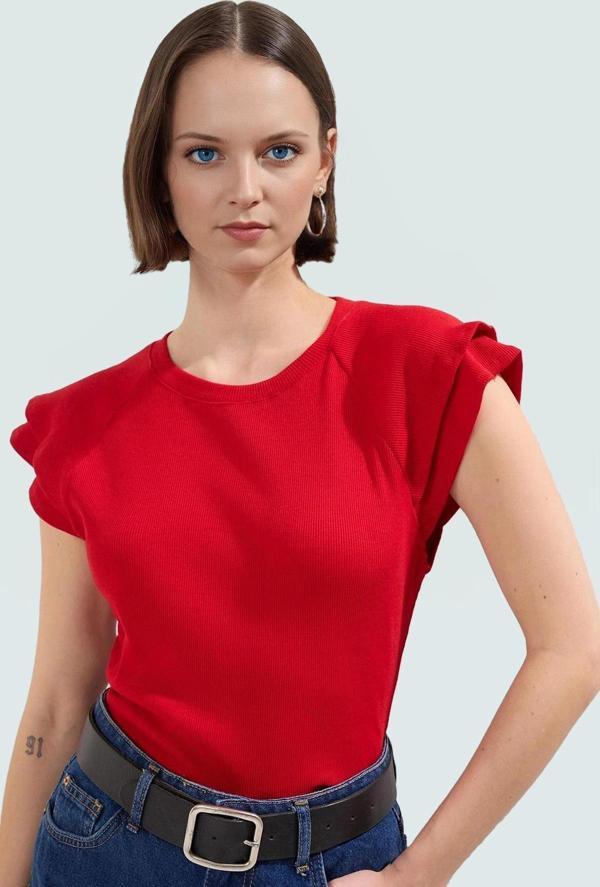 Örme Kısa Kollu Pamuklu Kadın Bluz Fitted Kalıp Günlük Şıklık Trend Tasarım Kaliteli İşçilik - Image 1
