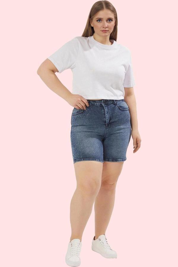 Kadın Büyük Beden Denim Şort Taş Detaylı Yüksek Bel Rahat Günlük Yaz Aylarının Vazgeçilmezi - Image 1