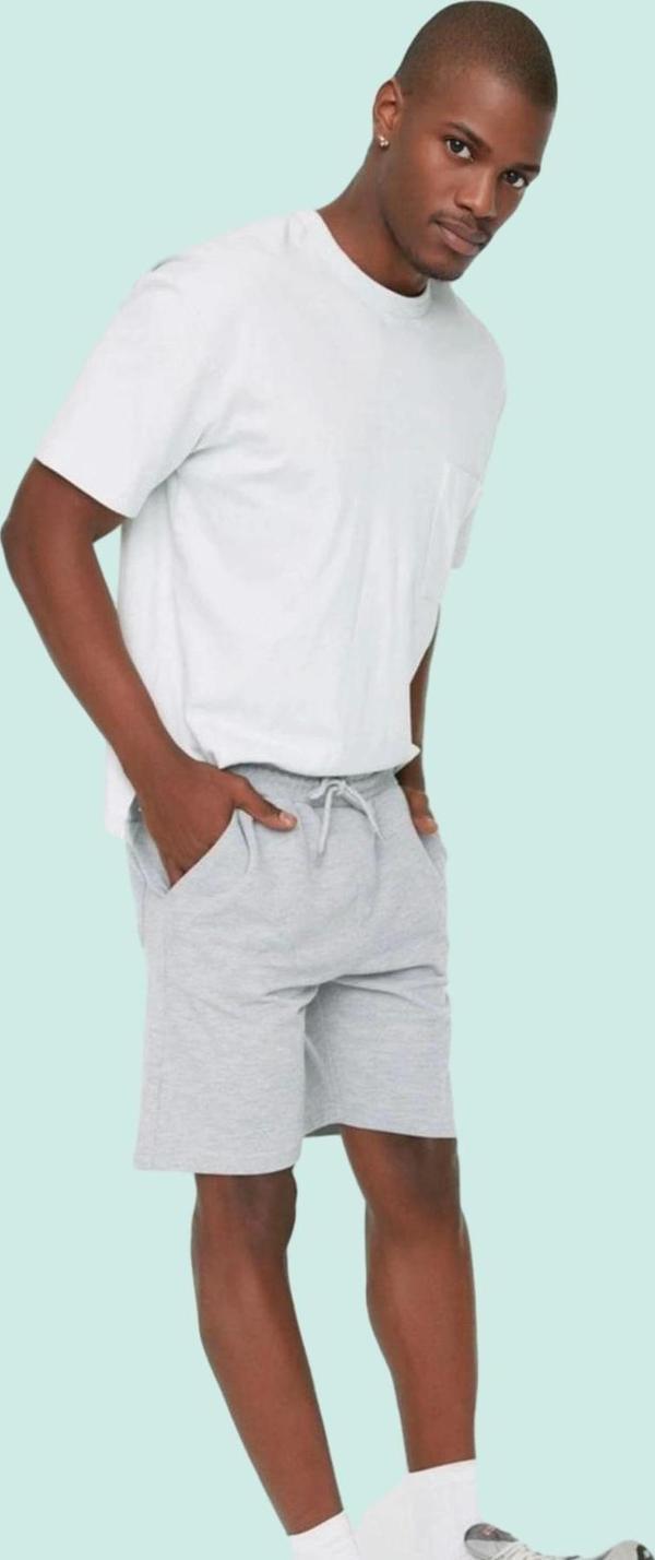 Erkek Basic Şort Pamuklu Kumaş Rahat Kesim Günlük Kombinler Hafta Sonu Yaz Aylarının Vazgeçilmezi - Image 1