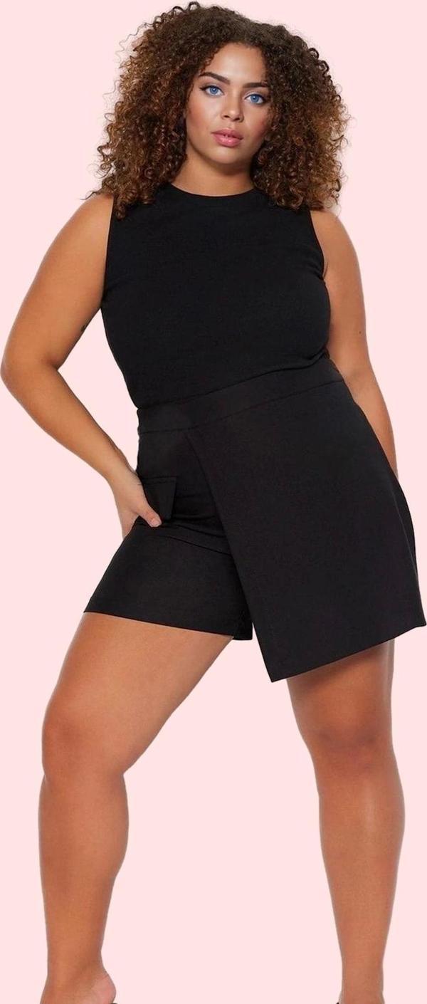 Kadın Düz Desen Şort Etek Polyester Günlük Casual Kombin Hafta Sonu Yaz Aylarının Vazgeçilmezi - Image 1