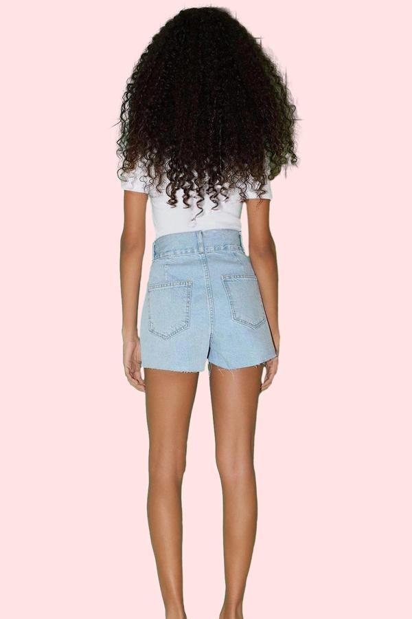 Kadın Pamuklu Denim Şort; Yüksek Bel Geniş Paça Günlük Kullanım İçin Mükemmel Modern Tasarım - Image 1