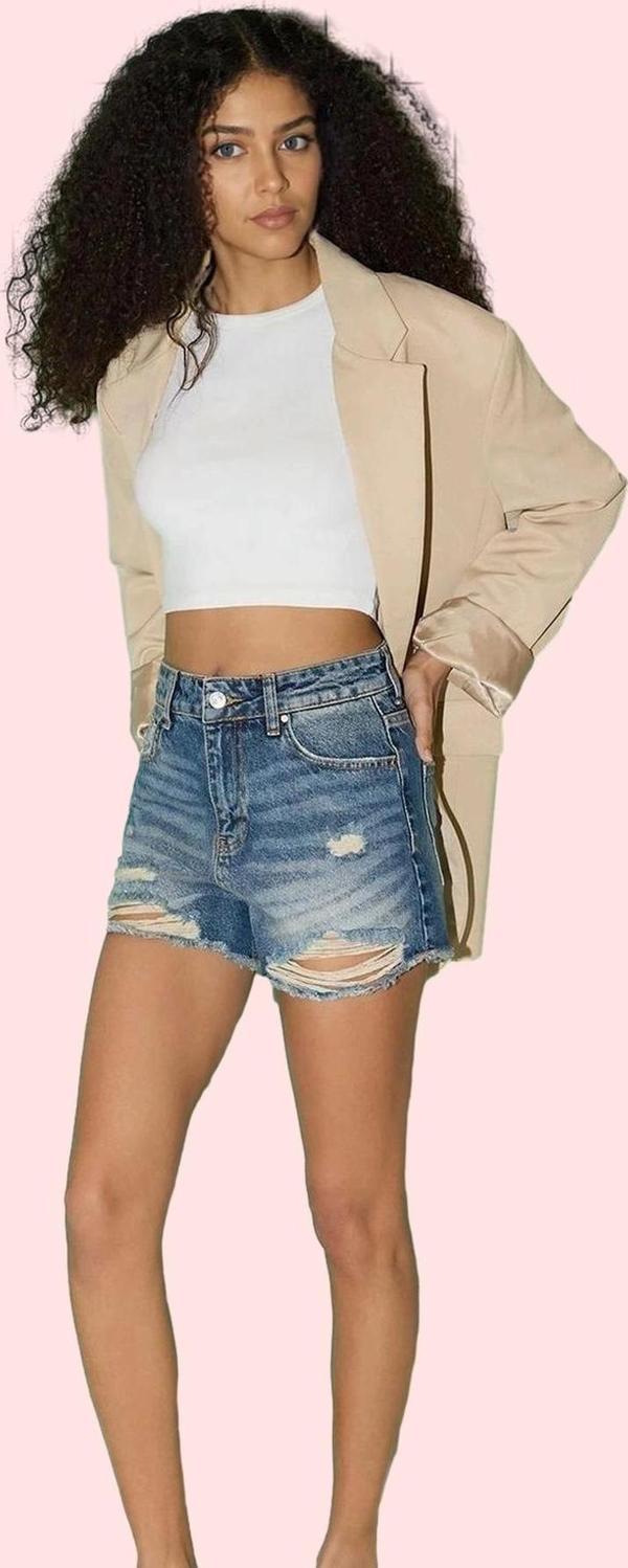 Kadın Kısa Boy Denim Şort Pamuk Normal Bel Geniş Paça Günlük Stil Yaz Aylarının Vazgeçilmezi - Image 1