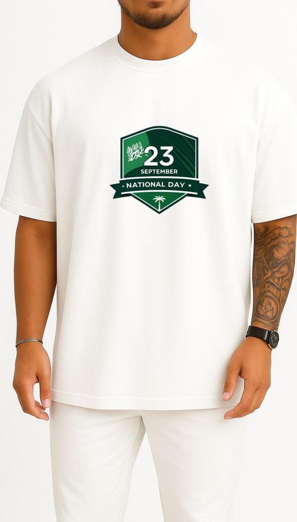Oversize Suudi Arabistan Ulusal Günü 23 Eylül Göğüs Tasarımlı Unisex T-Shirt - Image 1