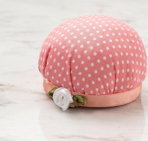  Kola Takılabilir pembe beyaz iğnedanlık - Image 1