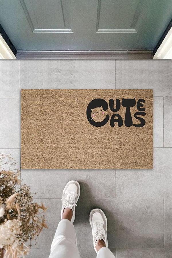Dijital Baskı Kahverengi Kedili Cute Cats Dekoratif Kapı Paspası K-2062 - Image 1