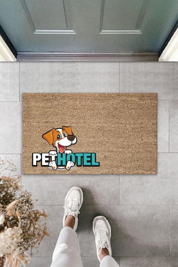 Dijital Baskı Kahverengi Köpekli Pet Hotel Dekoratif Kapı Paspası K-2026 - Image 1