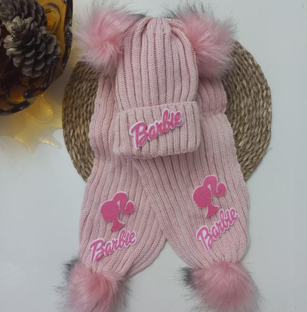MARS BABY Kız Bebek Çocuk Barbie Figürlü Pudra Çift Ponponlu Atkı Bere Takımı - Image 1
