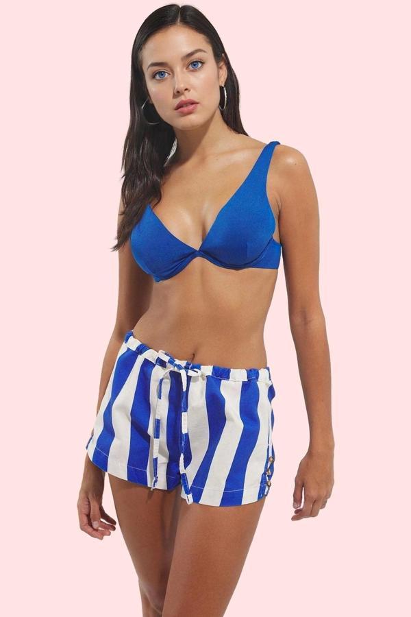 Kadın Geniş Paça Çizgili Denim Şort Pamuk Yaz Aylarının Vazgeçilmezi Günlük Kullanım Hafta Sonu - Image 1