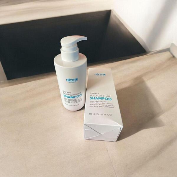 Scalpcare Şampuan 500ml - Neem, Arnica ve Shikakai Özlü Dengeleyici Saç Derisi Bakımı - Image 1