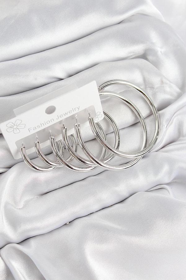 Pirinç Halka Model Gümüş Renk Kadın Set Küpe - Image 1