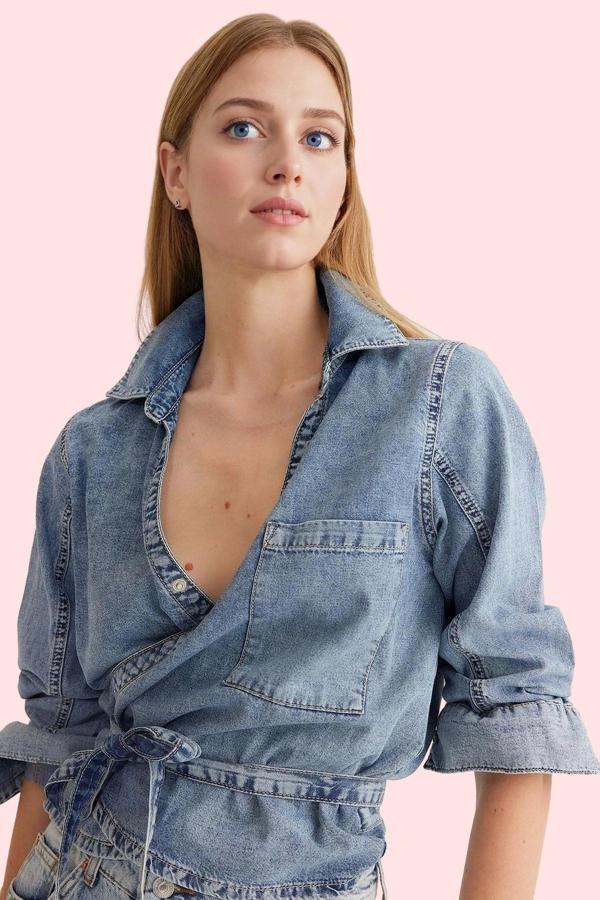 Kadın Pamuklu Denim Gömlek; Kruvaze V Yaka Uzun Kollu Günlük Stil Yaz Aylarının Vazgeçilmezi - Image 1