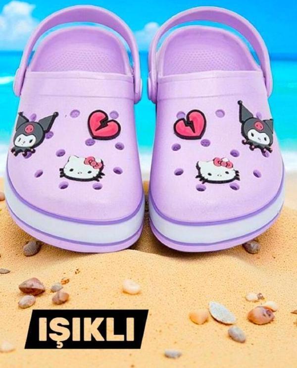Kız Çocuk Lila Kuromi Baskılı Tabanı Işıklı Plaj Havuz Terliği & Sandaleti - Image 1