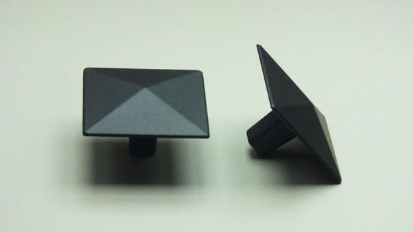 Yaren Metal Piramit Dügme Mat Siyah (10Ad) - Image 1