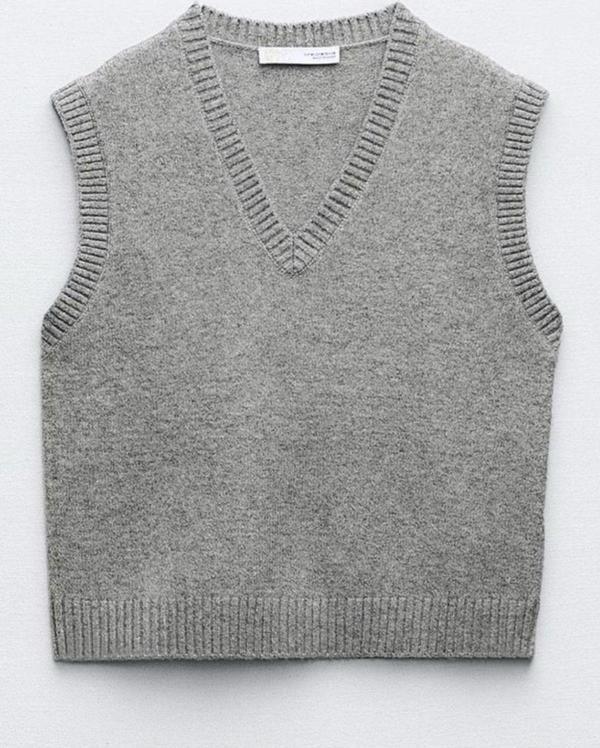 Winter Club Kadın Gri V Yaka Fitilli Kenarlı Kolsuz İpek Süveter - Image 1