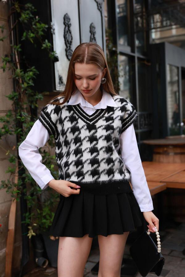 Winter Club Kadın V Yaka Fitilli Kenarlı Kolsuz Kazayağı % 100 Ipek Şardonlu 2 Renk Süveter - Image 1