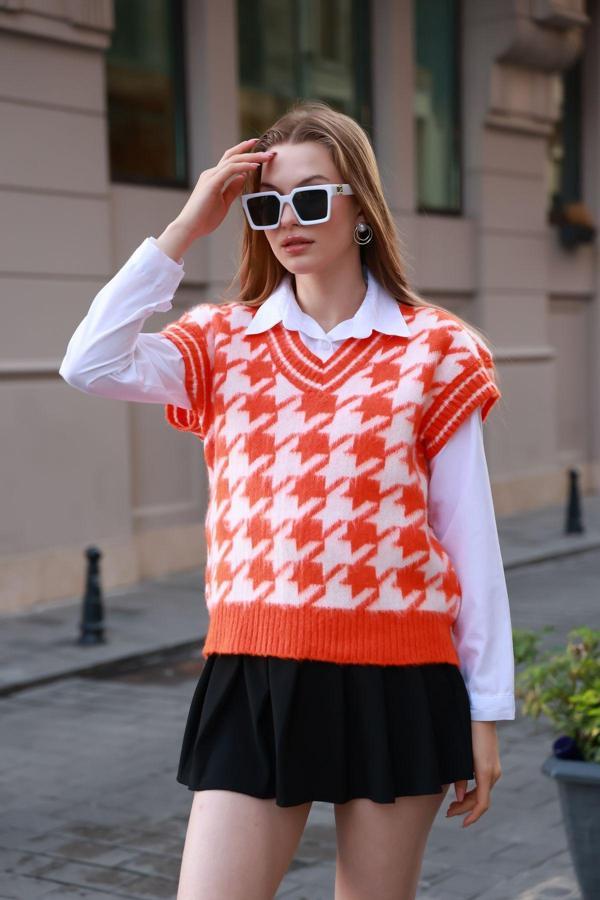 Winter Club Kadın V Yaka Fitilli Kenarlı Kolsuz Kazayağı % 100 Ipek Şardonlu 2 Renk Süveter - Image 1