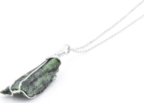 Hakiki Doğal Anyolit Kolye Ucu (ruby Zoisit) Doğal Taş 006 - Image 1