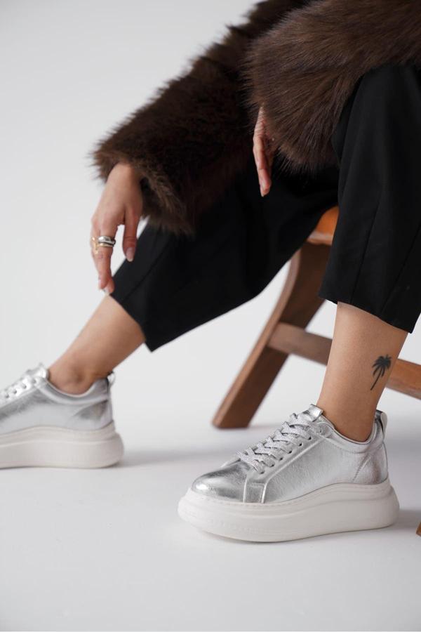 Dina Gümüş Kadın Sneaker - Image 1