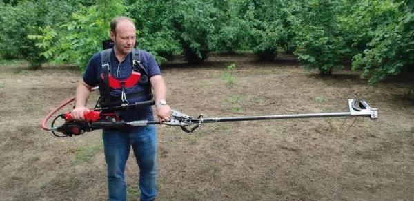 FARMART Fındık için Geliştirilmiş BSA63 3,1 Hp Yan Zeytin Ve Meyva Hasat Makinası - Image 1