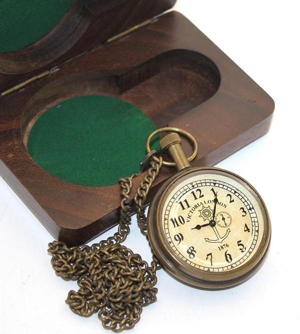 Ahşap Kutulu Pirinç Köstekli Saat Model 6 - Image 1