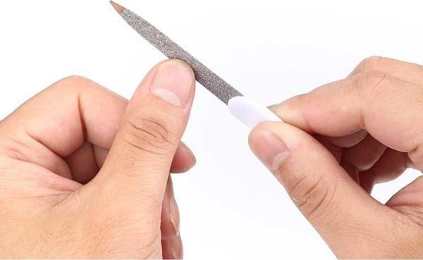 Mor Salkım Home Tırnak Törpüsü Küçük (9 Cm ) 1 Adet - Image 1