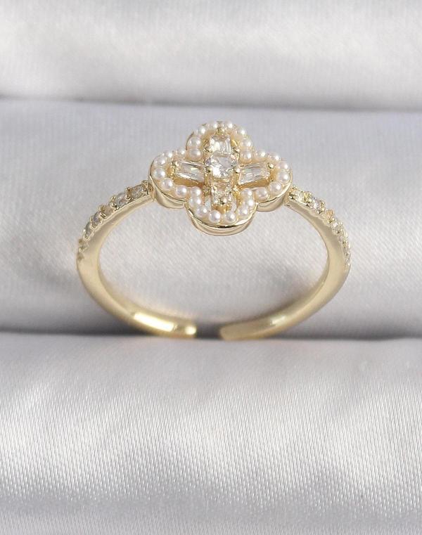 Pirinç Gold Renk Zirkon Taşlı Yonca Model İnci Detay Kadın Yüzük - Image 1