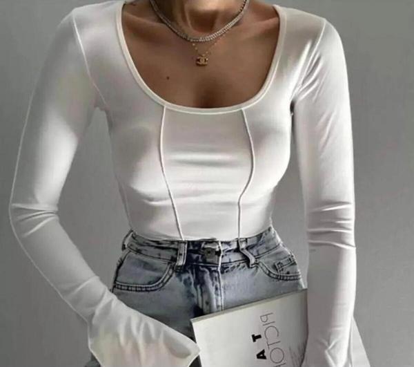 Lulu Look Uzun Kollu Kare Yaka Kolu Volanlı Sırt Dekolteli Bluz - Image 1