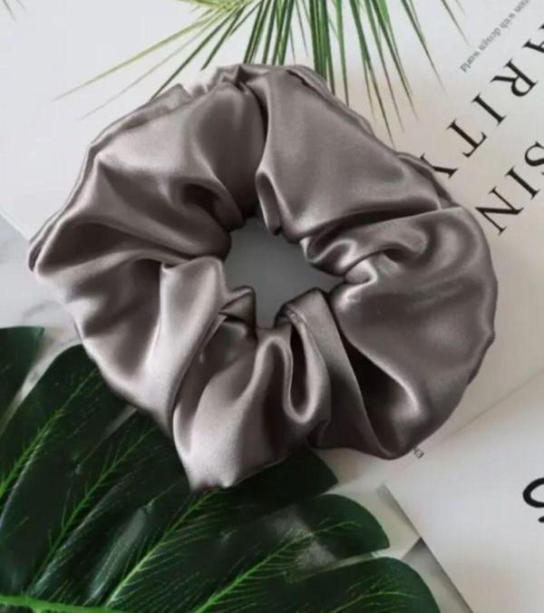 Saten Scrunchie Saç Lastikli Toka - Image 1