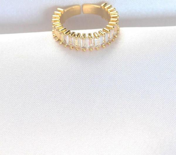 Sıralı Baget Taşlı Gold Renk Ayarlanabilir Yüzük - Image 1