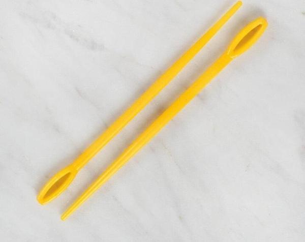  2 li Plastik Sarı Yün İğnesi - Image 1