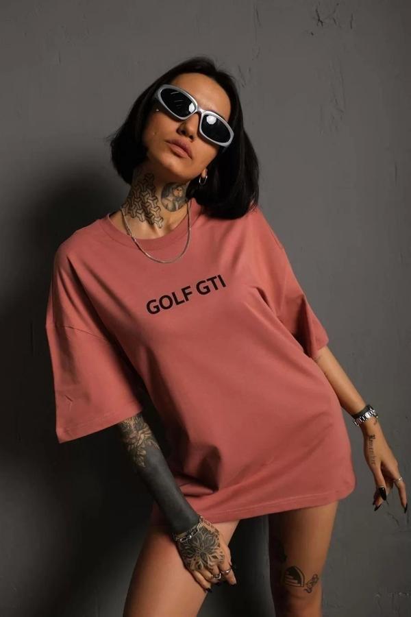 Kadın Sırt Golf Gtı Baskılı Oversize T-shirt - Gül Kurusu - Image 1