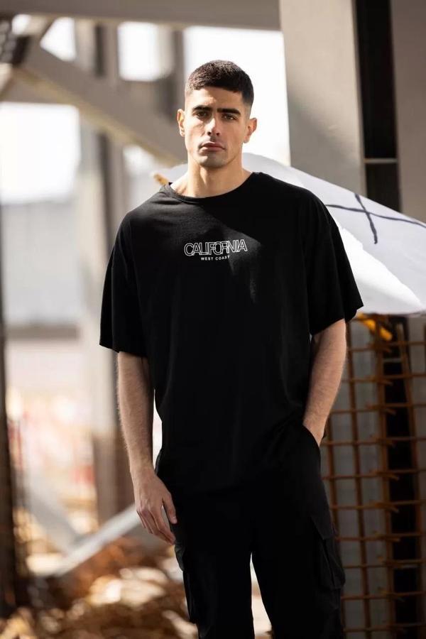 Unisex Bisiklet Yaka Baskılı Oversize T-Shirt - Siyah - Image 1