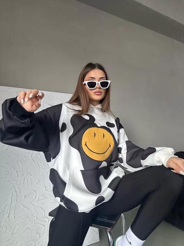 Kadın Smiley Face Kapüşonlu Sweatshirt - Siyah - Image 1