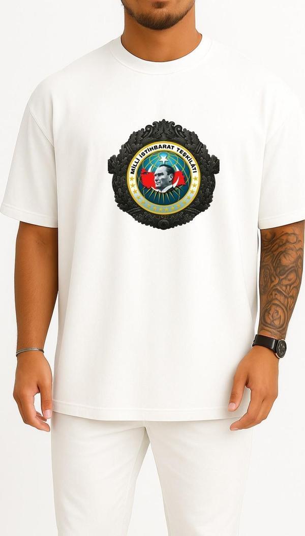 Oversize Milli İstihbarat Teşkilatı Mit Göğüs Tasarımlı Unisex T-Shirt - Image 1