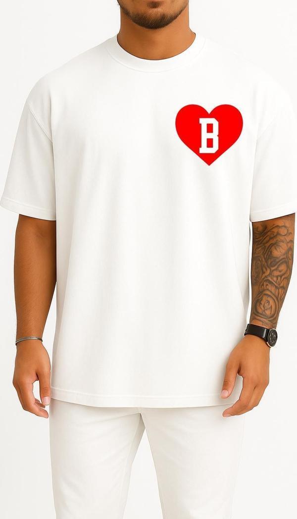 Oversize Kalp İçinde B Harfi Cep Tasarımlı Unisex T-Shirt - Image 1