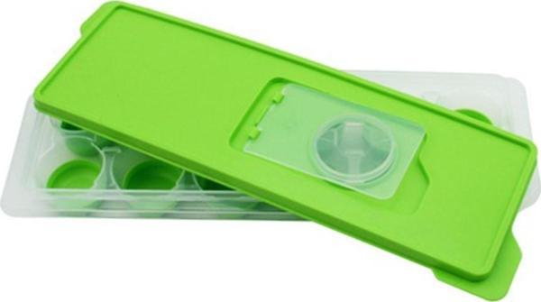 12li Kapaklı Yapışmaz Silikon Tabanlı Plastik Küp Buz Kalıbı (4401) - Image 1