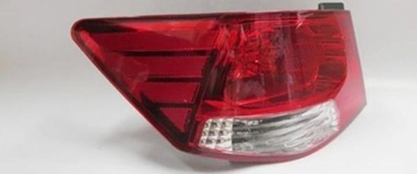 2010-2011 Kia Cerato Dış Stop Lambası Sol Kırmızı-Beyaz (Famella) (Adet) (Oem No:924011M020) - Image 1