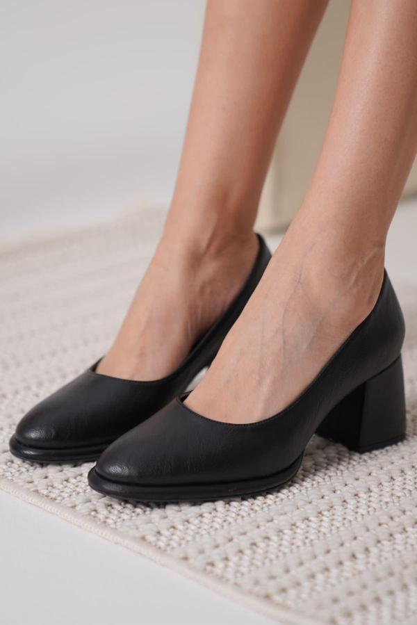 Candie Siyah Cilt Kadın Stiletto - Image 1