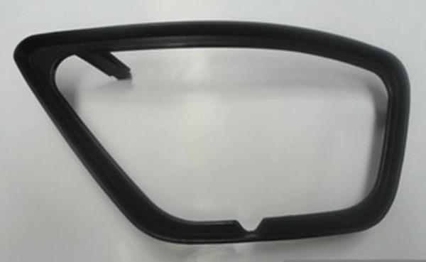 2002-2005 Ford Focus Sdhb Sis Lamba Kapağı Sol Siyah Sis Delikli (Isam) (Adet) (Oem No:1208011) - Image 1